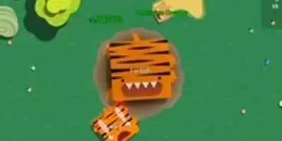 CREATUR IO gameplay