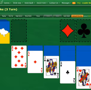 KLONDIKE SOLITAIRE THREE TURN BY GREEN FELT Gameplay Images 1